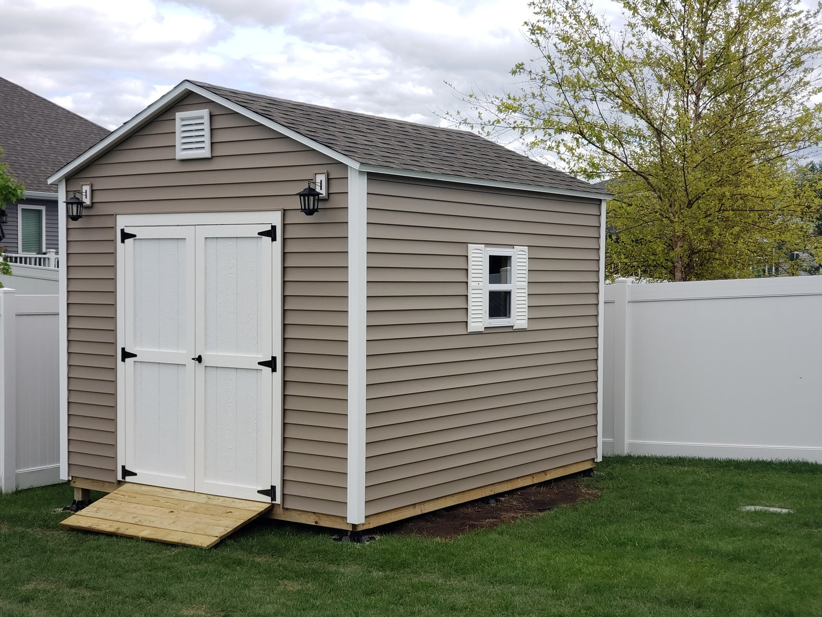 Square Shed — image 8