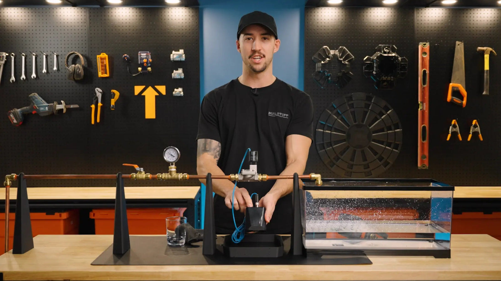 Joey Valve demonstration video - water detected, valve shutting off automatically